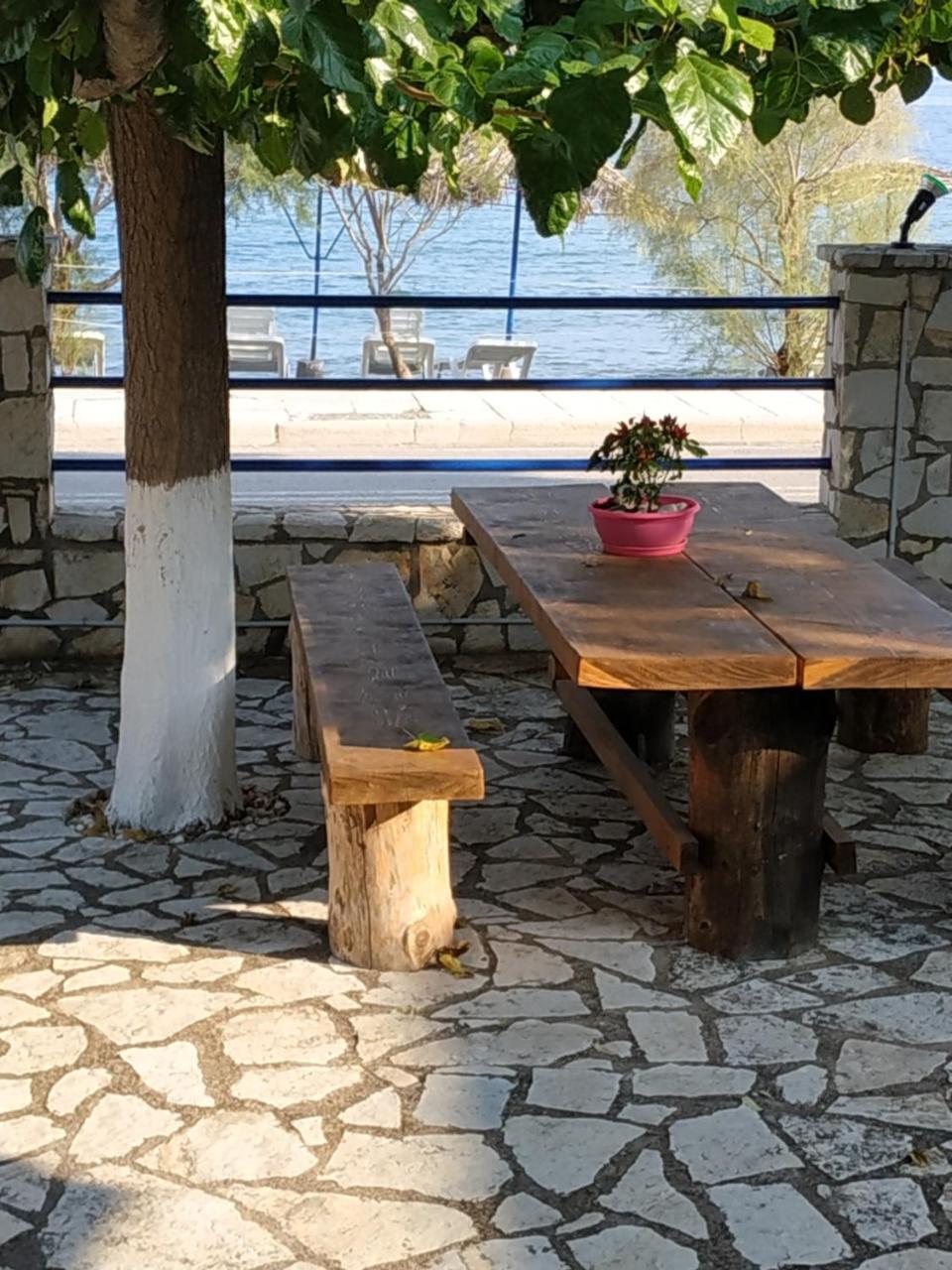 Holiday Tolofona Beach Eratini Exterior photo